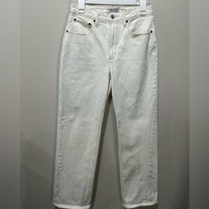 Abercrombie & Fitch Women's High Rise white/cream Jeans